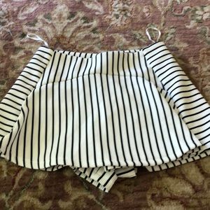 Striped skort LF